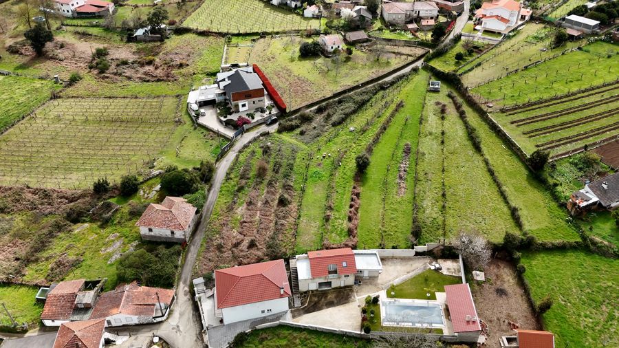 Terrenos em Monção